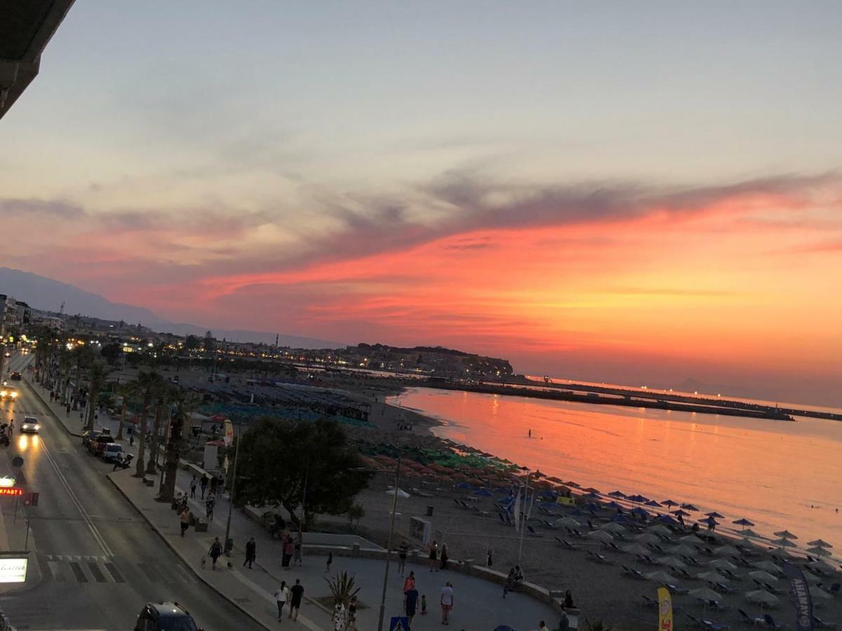 Akasha Waves Apartment Rethymno  Bagian luar foto